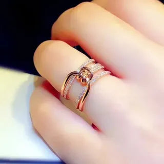 Premium Women's Fashion Ring – Elegant Adjustable Design